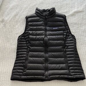 Patagonia Women's Black Quilted Vest - Down Sweater